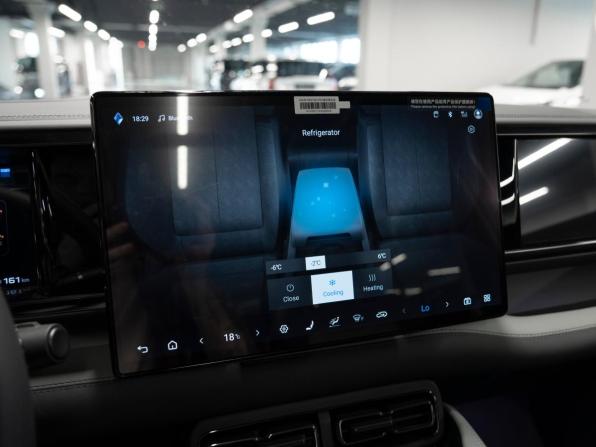 BYD FangChengBao Leopard 5 I с пробегом 2023 года, цена 5 700 000 рублей, 100 км, внедорожник, Автокод Объявления