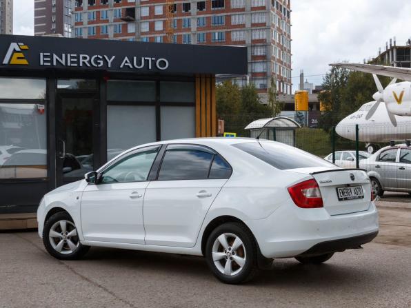 Skoda Rapid I с пробегом 2014 года, цена 930 000 рублей, 248974 км, лифтбек, Автокод Объявления