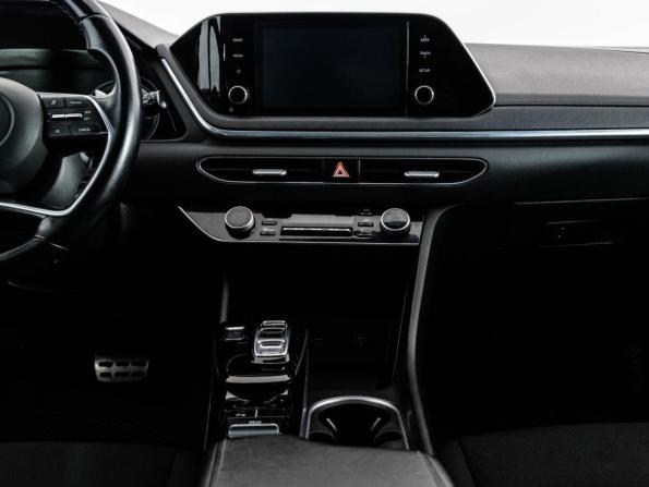 Hyundai Sonata VIII (DN8) с пробегом 2020 года, цена 1 789 000 рублей, 128699 км, седан, Автокод Объявления