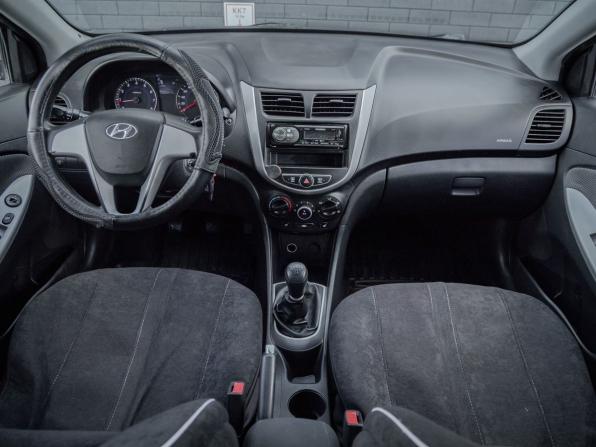 Hyundai Solaris I с пробегом 2012 года, цена 599 000 рублей, 251000 км, седан, Автокод Объявления