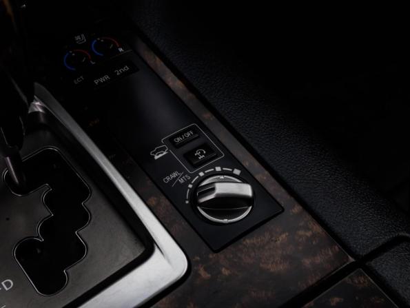 Toyota Land Cruiser 200 Series Рестайлинг 1 с пробегом 2012 года, цена 3 999 000 рублей, 93042 км, внедорожник, Автокод Объявления