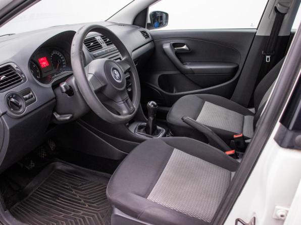Volkswagen Polo V с пробегом 2013 года, цена 650 000 рублей, 137860 км, седан, Автокод Объявления