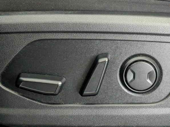 Kia Sorento IV с пробегом 2022 года, цена 3 880 000 рублей, 93137 км, внедорожник, Автокод Объявления