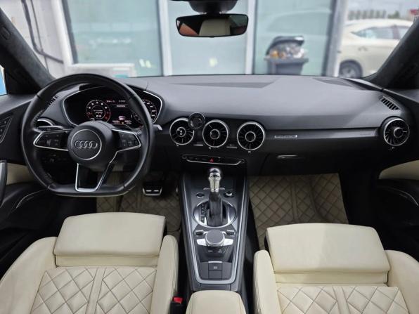 Audi TT III (8S) с пробегом 2015 года, цена 3 520 000 рублей, 104428 км, купе, Автокод Объявления