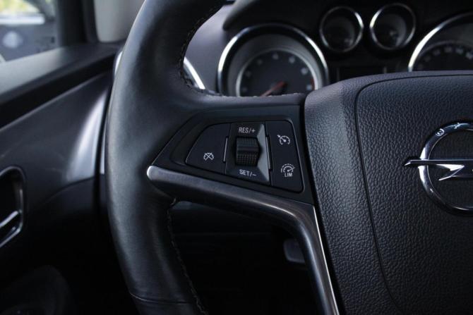 Opel Mokka I с пробегом 2014 года, цена 1 230 000 рублей, 159070 км, внедорожник, Автокод Объявления