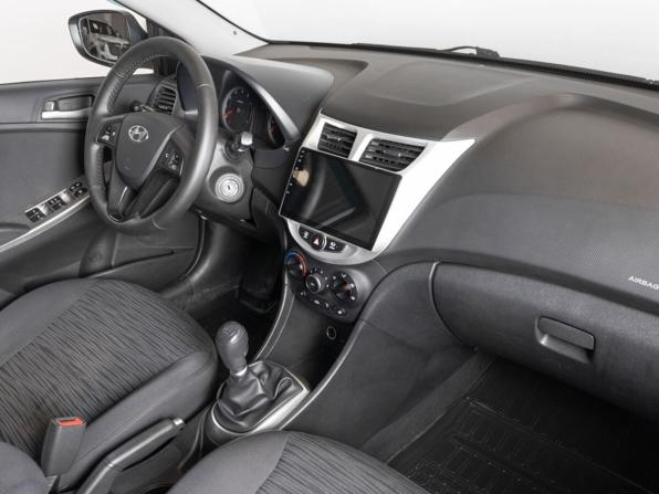 Hyundai Solaris I Рестайлинг с пробегом 2015 года, цена 948 700 рублей, 135750 км, седан, Автокод Объявления
