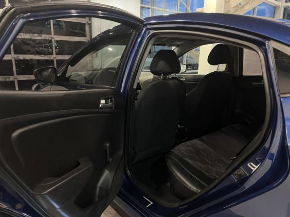 Hyundai Solaris I Рестайлинг с пробегом 2016 года, цена 695 000 рублей, 251487 км, седан, Автокод Объявления