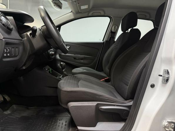 Renault Kaptur I с пробегом 2017 года, цена 1 260 000 рублей, 154077 км, внедорожник, Автокод Объявления