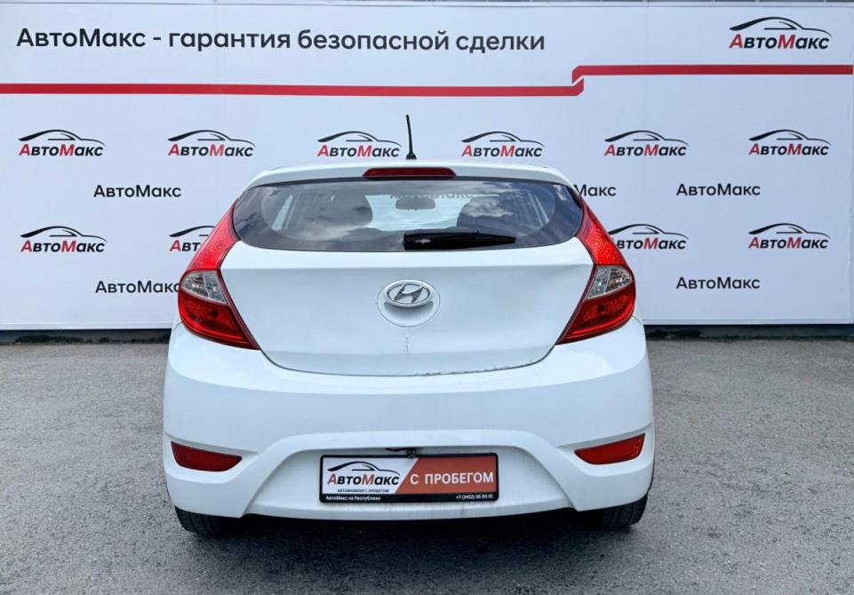Hyundai Solaris I Тюмень  - изображение 3