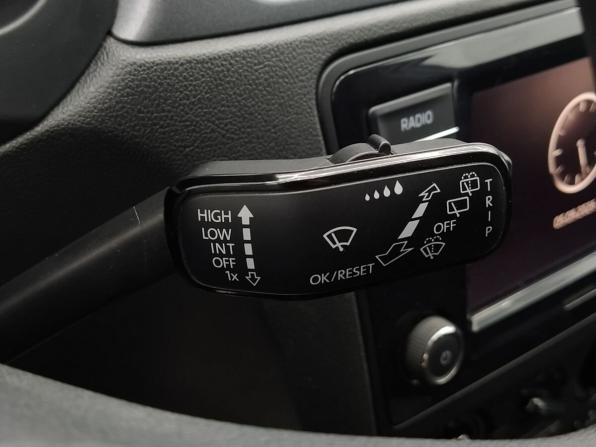 Skoda Rapid I Рестайлинг с пробегом 2017 года, цена 1 319 000 рублей, 44983 км, лифтбек, Автокод Объявления