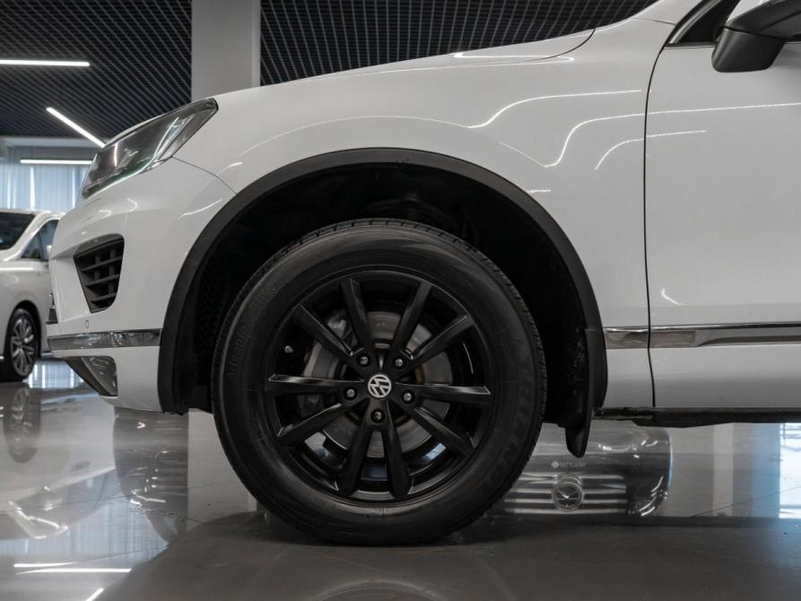 Volkswagen Touareg II Рестайлинг Москва  - изображение 26
