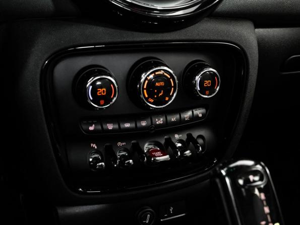 Mini Clubman II Рестайлинг с пробегом 2019 года, цена 2 799 000 рублей, 130415 км, универсал, Автокод Объявления