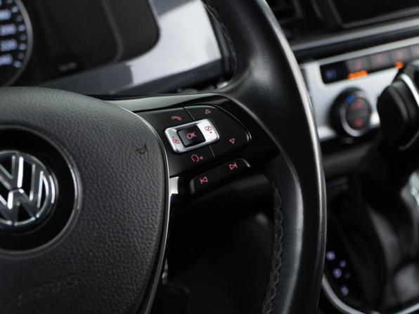 Volkswagen Multivan T6 с пробегом 2019 года, цена 4 749 050 рублей, 146602 км, минивэн, Автокод Объявления