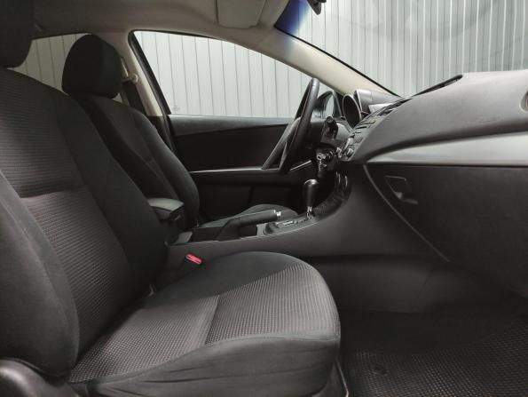 Mazda 3 II (BL) Рестайлинг с пробегом 2012 года, цена 865 000 рублей, 228900 км, седан, Автокод Объявления