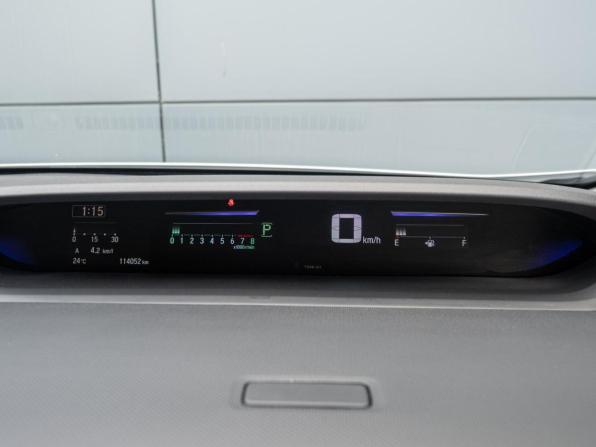 Honda Stepwgn V с пробегом 2015 года, цена 2 170 000 рублей, 114052 км, минивэн, Автокод Объявления