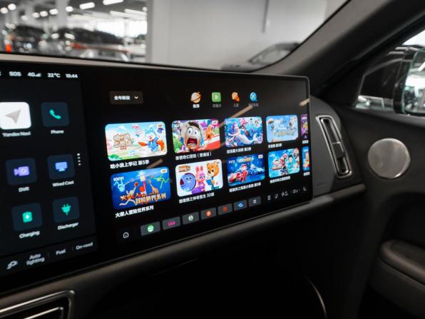 Li Auto (Lixiang) L9 I с пробегом 2024 года, цена 7 000 000 рублей, 33592 км, внедорожник, Автокод Объявления