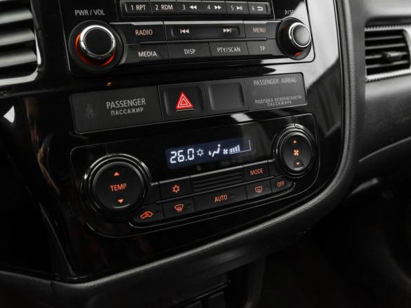 Mitsubishi Outlander III Рестайлинг 2 с пробегом 2017 года, цена 1 890 000 рублей, 142400 км, внедорожник, Автокод Объявления