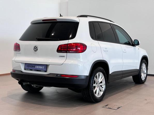 Volkswagen Tiguan I Рестайлинг с пробегом 2015 года, цена 1 490 000 рублей, 127498 км, внедорожник, Автокод Объявления