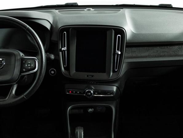 Volvo XC40 I с пробегом 2020 года, цена 2 899 700 рублей, 100246 км, внедорожник, Автокод Объявления