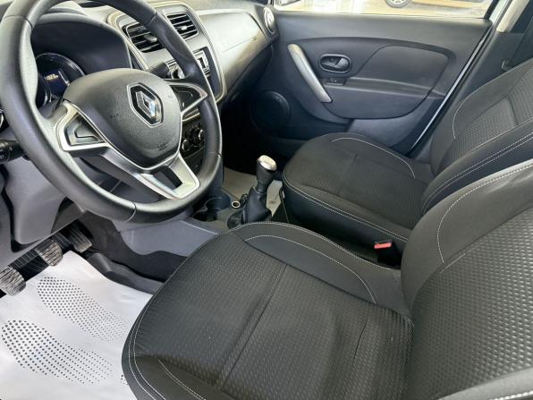 Renault Logan II Рестайлинг с пробегом 2022 года, цена 820 000 рублей, 181323 км, седан, Автокод Объявления