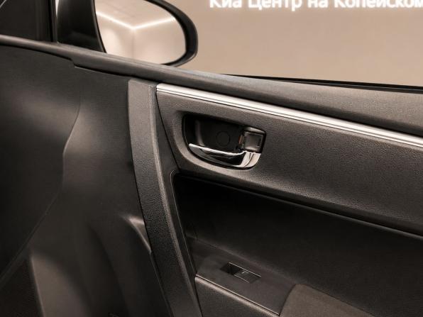 Toyota Corolla XI (E160 E170 E180) с пробегом 2014 года, цена 1 385 000 рублей, 249500 км, седан, Автокод Объявления