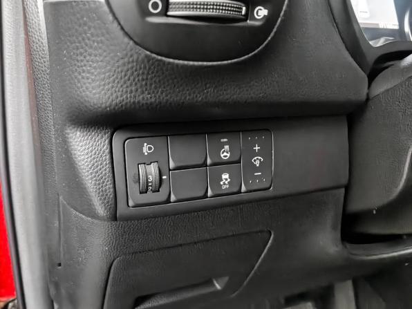 Kia Soul II Рестайлинг с пробегом 2018 года, цена 1 360 000 рублей, 171081 км, хэтчбек, Автокод Объявления