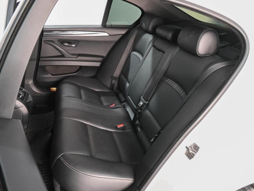 BMW 5 серии VI (F10/F11/F07) Рестайлинг Ростов-на-Дону  - изображение 9