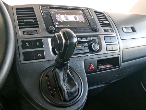 Volkswagen Caravelle T5 Рестайлинг с пробегом 2012 года, цена 1 990 000 рублей, 305587 км, минивэн, Автокод Объявления