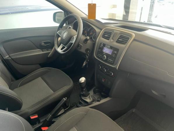 Renault Sandero II Рестайлинг с пробегом 2021 года, цена 1 132 000 рублей, 135039 км, хэтчбек, Автокод Объявления