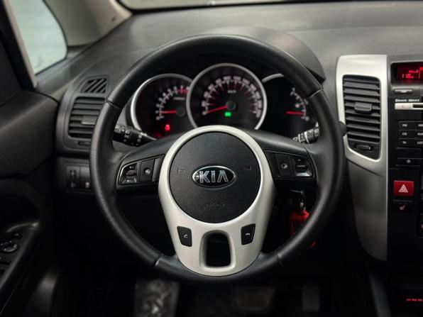 Kia Venga I с пробегом 2012 года, цена 890 000 рублей, 182000 км, компактвэн, Автокод Объявления