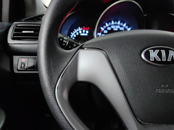 Kia Rio III Рестайлинг с пробегом 2016 года, цена 699 000 рублей, 206410 км, седан, Автокод Объявления