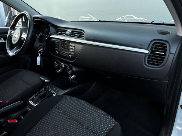 Kia Rio IV с пробегом 2019 года, цена 1 356 900 рублей, 121106 км, хэтчбек, Автокод Объявления