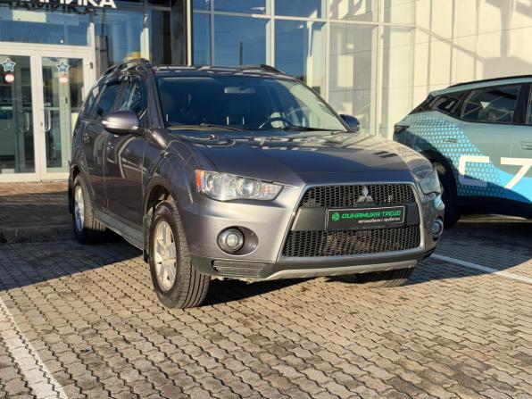 Mitsubishi Outlander II Рестайлинг с пробегом 2011 года, цена 1 033 000 рублей, 257640 км, внедорожник, Автокод Объявления