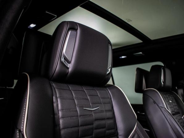 Cadillac Escalade V с пробегом 2023 года, цена 12 250 000 рублей, 12719 км, внедорожник, Автокод Объявления