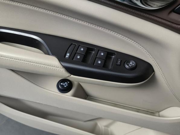 Cadillac SRX II Рестайлинг с пробегом 2013 года, цена 1 175 000 рублей, 160562 км, внедорожник, Автокод Объявления