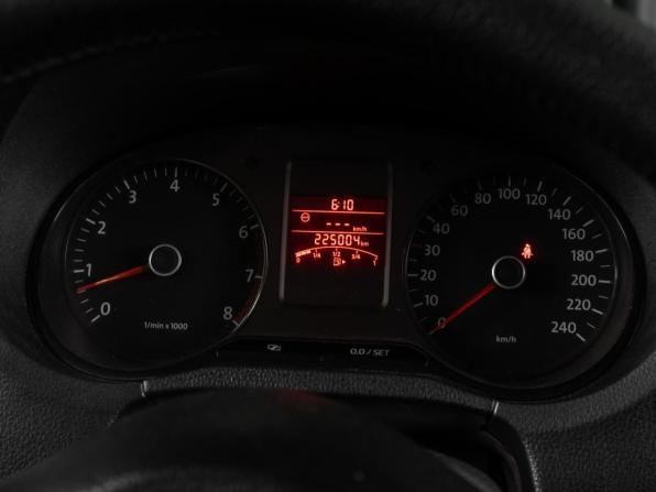 Volkswagen Polo V с пробегом 2010 года, цена 759 000 рублей, 225004 км, седан, Автокод Объявления