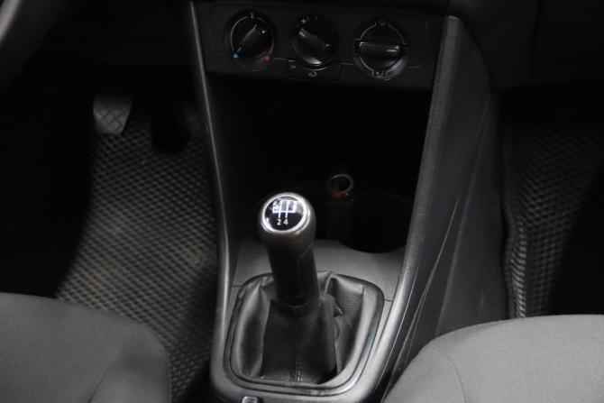 Volkswagen Polo V с пробегом 2011 года, цена 555 550 рублей, 220739 км, седан, Автокод Объявления