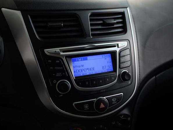 Hyundai Solaris I с пробегом 2013 года, цена 649 000 рублей, 150596 км, седан, Автокод Объявления