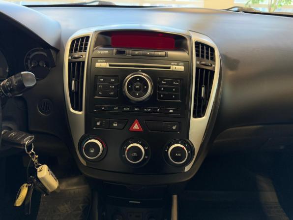 Kia Ceed I Рестайлинг с пробегом 2012 года, цена 745 000 рублей, 171000 км, хэтчбек, Автокод Объявления