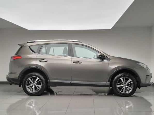 Toyota RAV4 IV (XA40) Рестайлинг с пробегом 2019 года, цена 2 732 000 рублей, 96550 км, внедорожник, Автокод Объявления