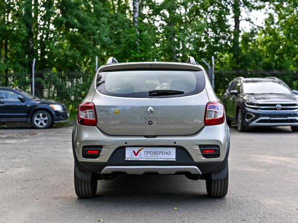 Renault Sandero II с пробегом 2017 года, цена 860 000 рублей, 156648 км, хэтчбек, Автокод Объявления