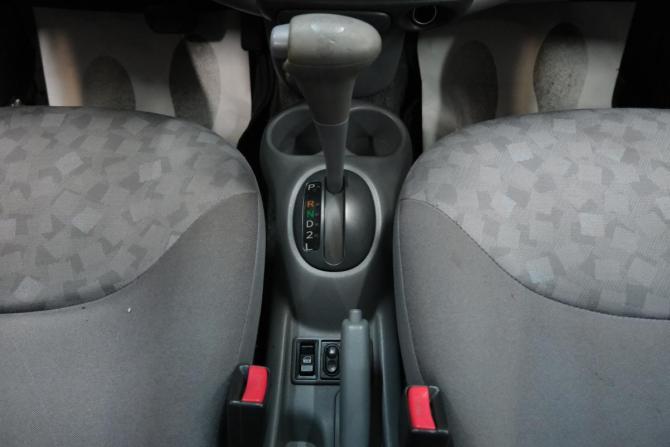 Toyota Echo с пробегом 2001 года, цена 379 000 рублей, 212000 км, седан, Автокод Объявления