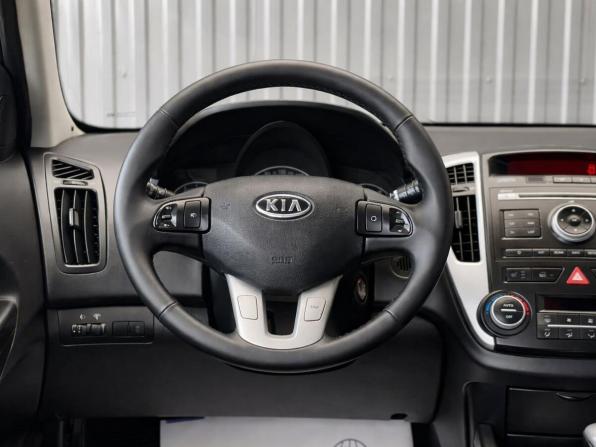 Kia Ceed I Рестайлинг с пробегом 2011 года, цена 847 000 рублей, 98327 км, хэтчбек, Автокод Объявления