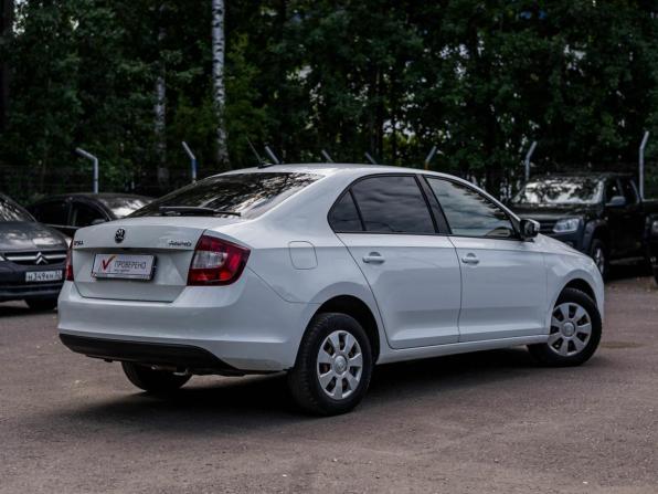 Skoda Rapid I Рестайлинг с пробегом 2018 года, цена 895 000 рублей, 250200 км, лифтбек, Автокод Объявления
