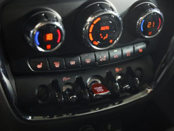 Mini Clubman II Рестайлинг с пробегом 2020 года, цена 2 099 000 рублей, 133886 км, универсал, Автокод Объявления