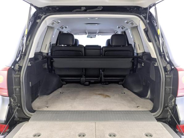 Toyota Land Cruiser 200 Series Рестайлинг 1 с пробегом 2015 года, цена 4 500 000 рублей, 202184 км, внедорожник, Автокод Объявления