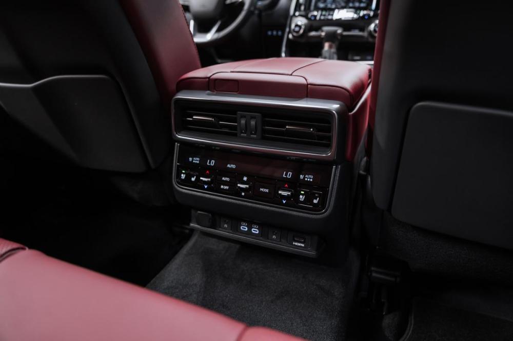 Lexus LX IV Москва  - изображение 21
