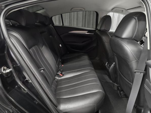 Mazda 6 III (GJ) Рестайлинг 2 с пробегом 2019 года, цена 1 999 000 рублей, 159000 км, седан, Автокод Объявления