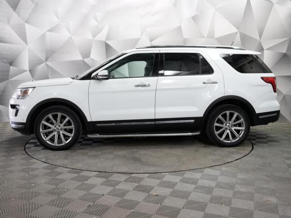 Ford Explorer V Рестайлинг 2 с пробегом 2018 года, цена 2 925 000 рублей, 135000 км, внедорожник, Автокод Объявления