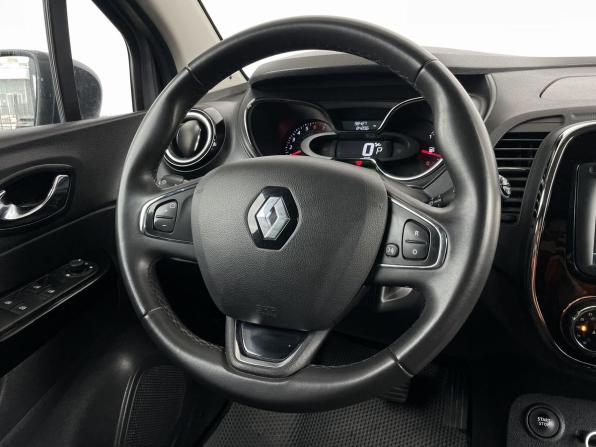 Renault Kaptur I с пробегом 2017 года, цена 1 598 000 рублей, 98427 км, внедорожник, Автокод Объявления